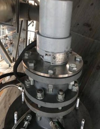 高溫雷達(dá)物位計(jì)現(xiàn)場應(yīng)用圖片(圖1) 高溫雷達(dá)物位計(jì)現(xiàn)場應(yīng)用圖片(圖1)