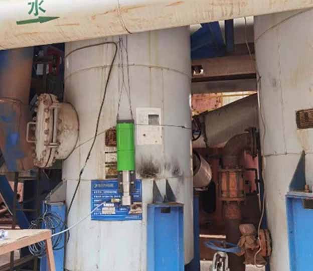 Na-22放射性儀表閃蒸罐和蒸發(fā)混料管道濃度密度測(cè)量案例(圖3) Na-22放射性儀表閃蒸罐和蒸發(fā)混料管道濃度密度測(cè)量案例(圖3)