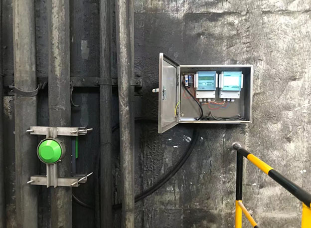 Na-22放射性儀表礦山充填管道密度測量現(xiàn)場(圖2) Na-22放射性儀表礦山充填管道密度測量現(xiàn)場(圖2)