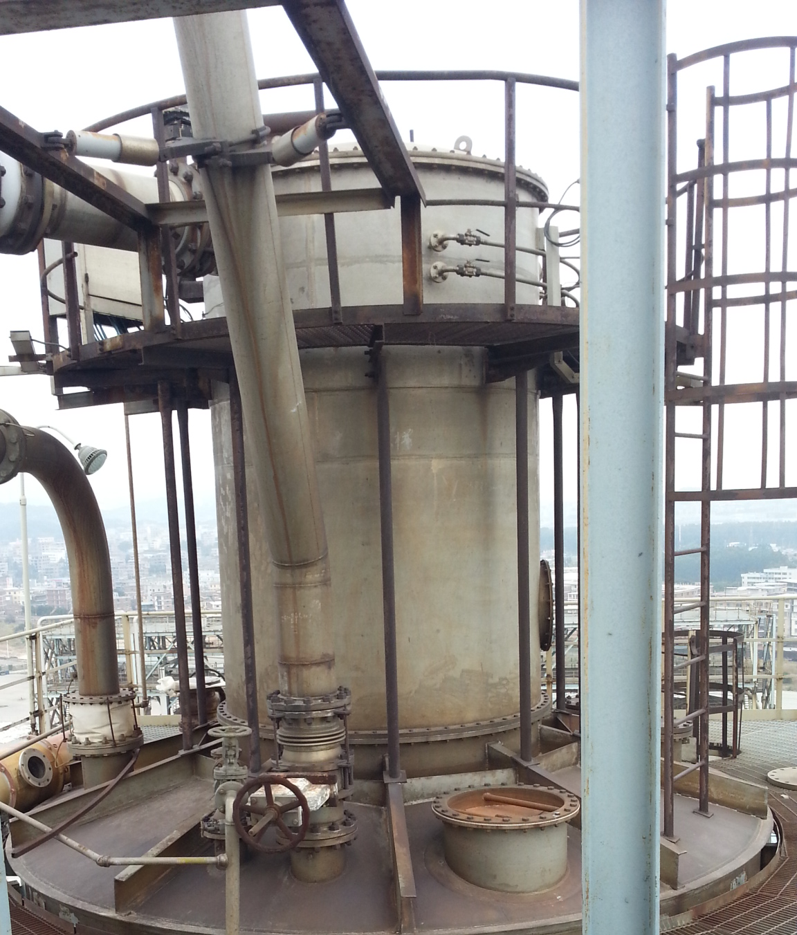 雷達料位計,3D雷達物位計,Na-22濃度計.Na-22密度計,利馬克工雷達物位計況案例現(xiàn)場,利馬克石化工山行業(yè)應用